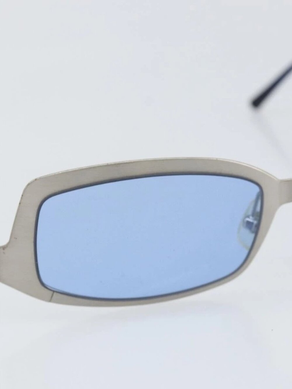 CHANEL Sunglasses metal Blue CC - Picture 5 of 12